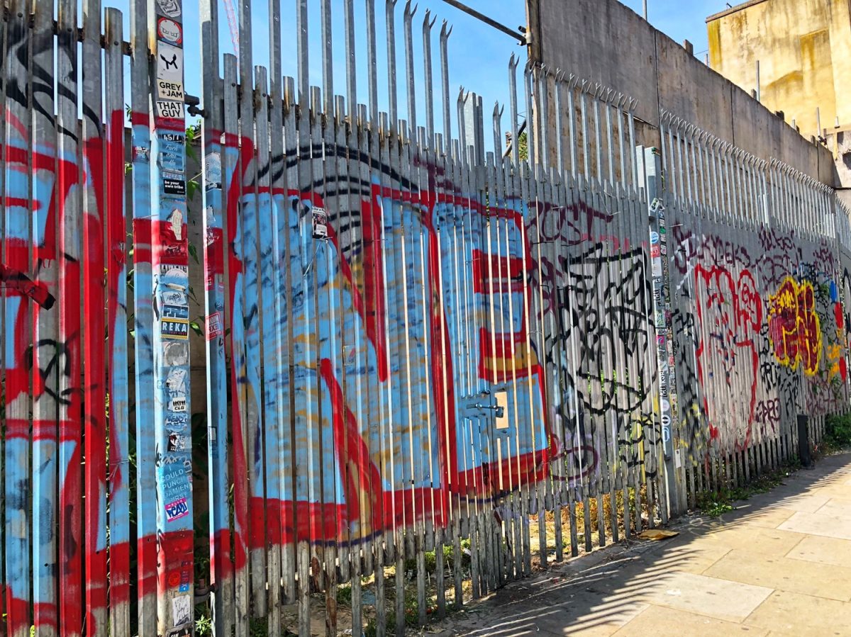 红砖巷，肯辛顿宫 (Brick Lane, Kensington Palace)