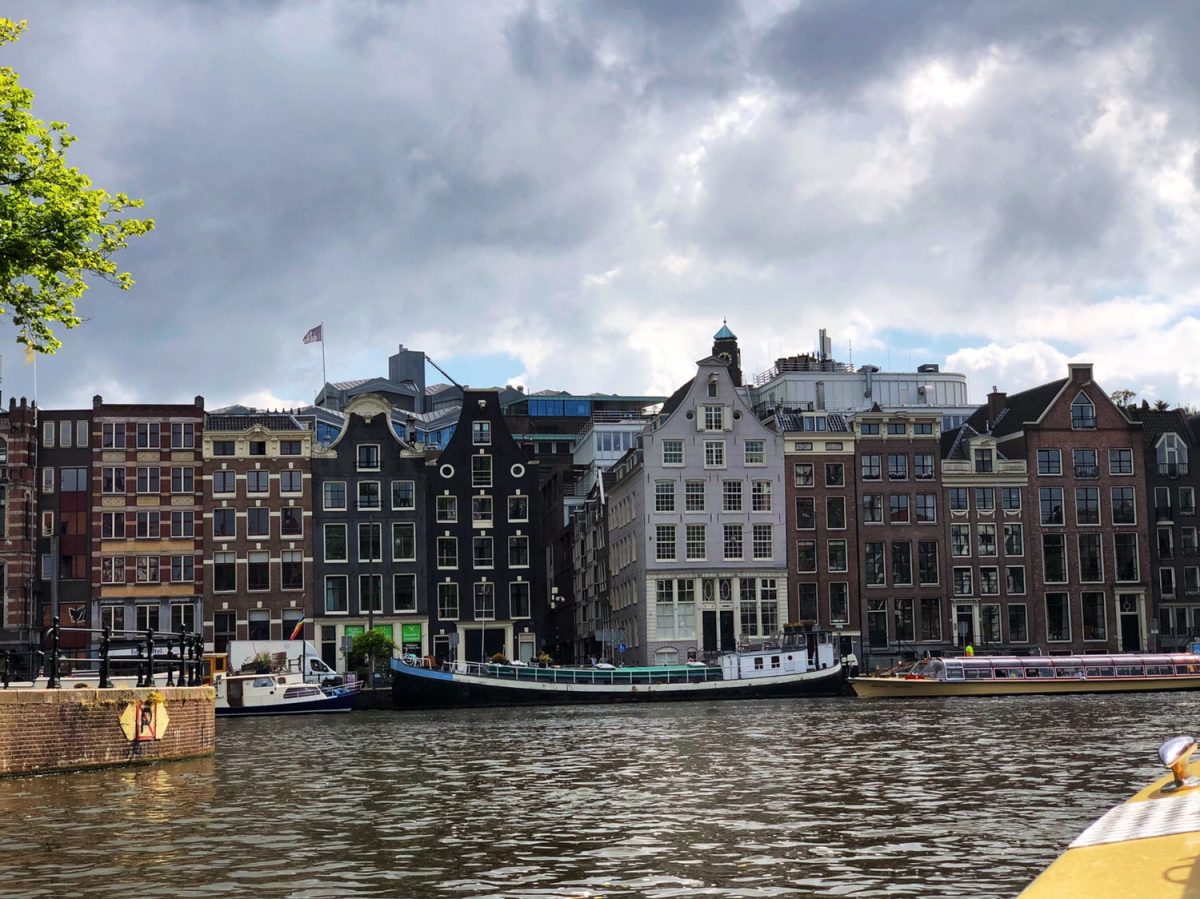 运河游船（Sex and drugs and Rock and Roll）