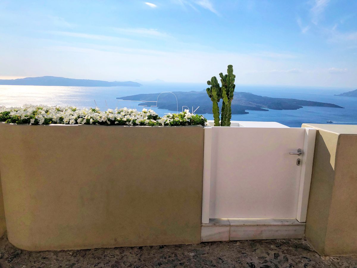 圣托里尼岛的大门小门 Gates in Santorini