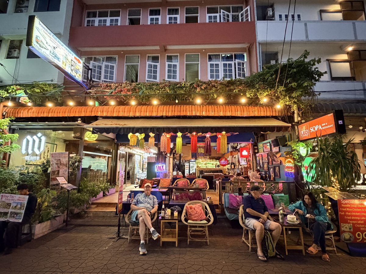 一顿午餐 – All For a Lunch?