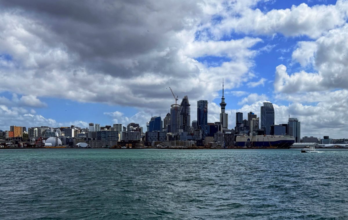 怀赫科岛和另一位远方亲戚- Waiheke Island and another relative